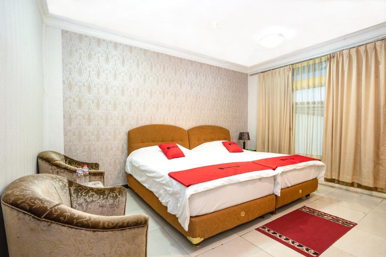 เรดดอร์ซ เนียร์ อาร์เอส จิกินี Hotel จาการ์ตา ภายนอก รูปภาพ
