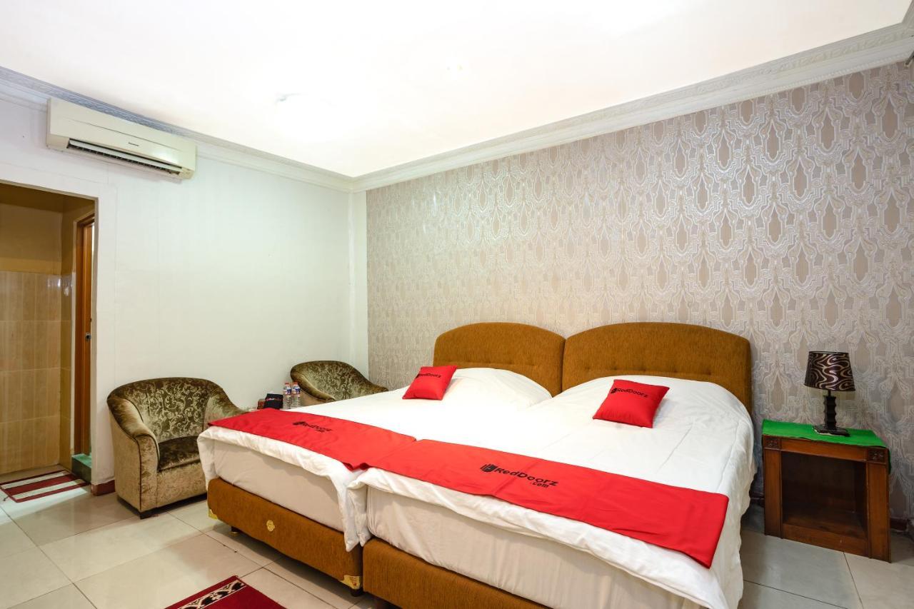 เรดดอร์ซ เนียร์ อาร์เอส จิกินี Hotel จาการ์ตา ภายนอก รูปภาพ