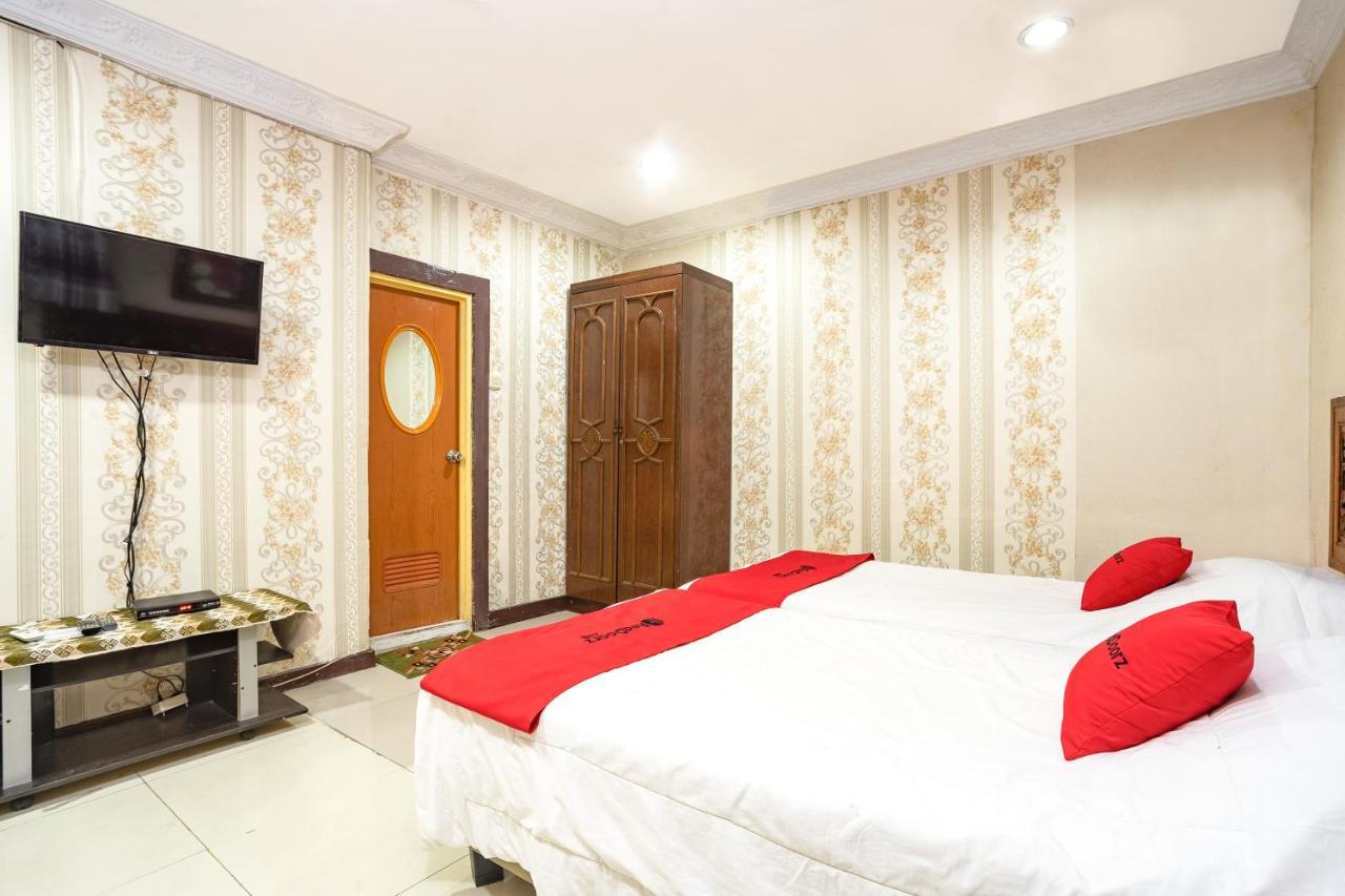 เรดดอร์ซ เนียร์ อาร์เอส จิกินี Hotel จาการ์ตา ภายนอก รูปภาพ